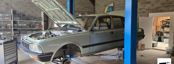 MA PEUGEOT 505 SR 1983 11240 KILOMETRES D ORIGINES 01.