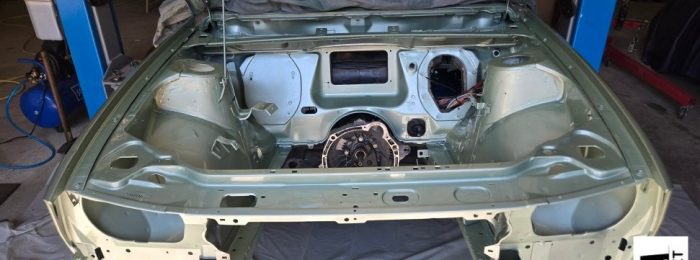 MA PEUGEOT 505 SR 1983 11240 KIL. POSE DE LA CLIMATISATION RESTAURATION MECANIQUE 02.
